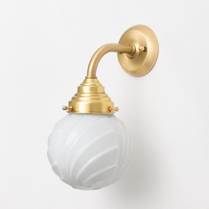 Wandlamp Swingbulb Curve Messing - Art Deco Trade