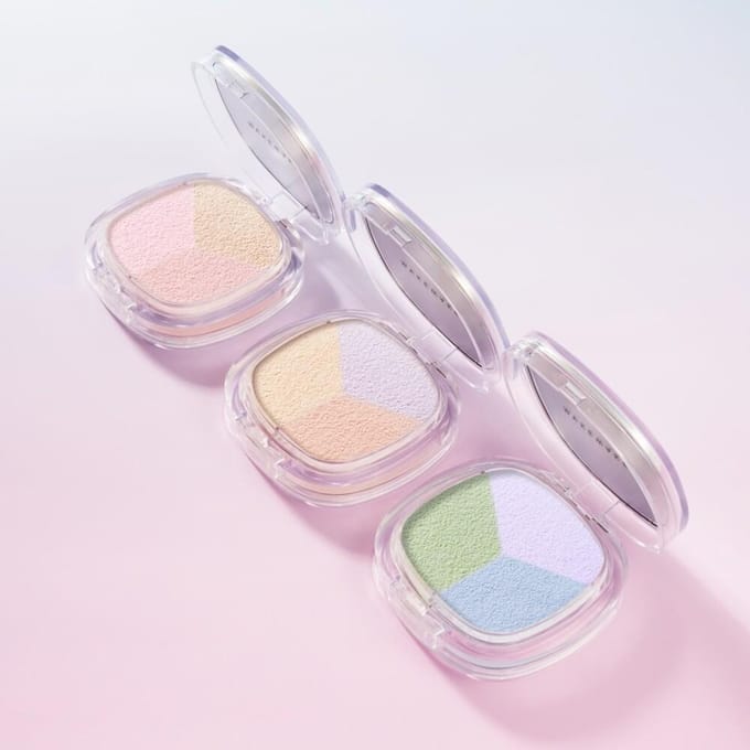 WAKEMAKE Stay Fixer Multi Color Poeder (Speciale set met kwast) 01 Pale Clear