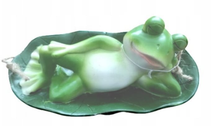Relaxende Kikker op Blad – Polystone Hangdecoratie – 19 x 9 x 8 cm