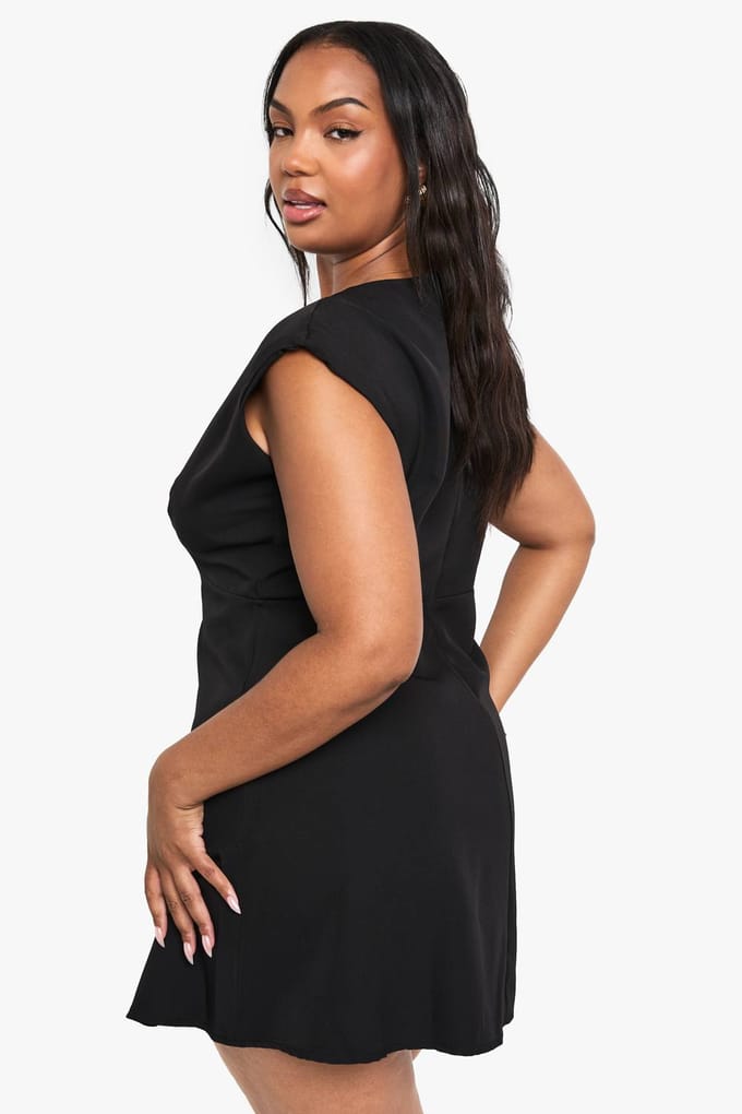boohoo Dames PLUS CAP MOUW MINI JURK | Zwart | Maat: 46