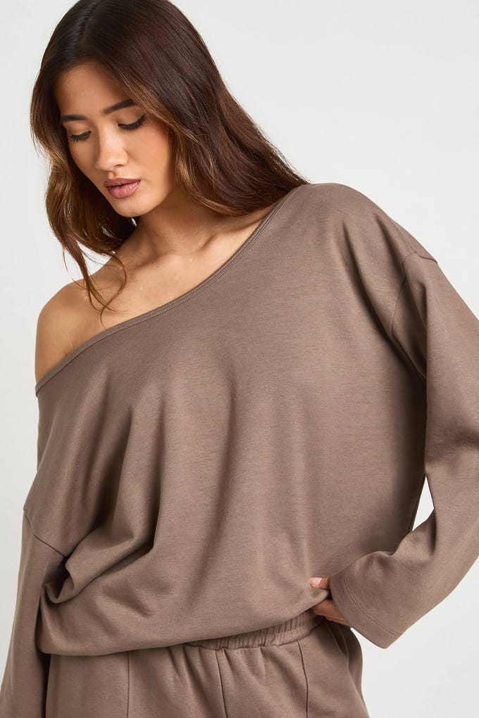 boohoo Dames Interlock Off-Shoulder Sweatshirt | Paddestoel | Maat: Large