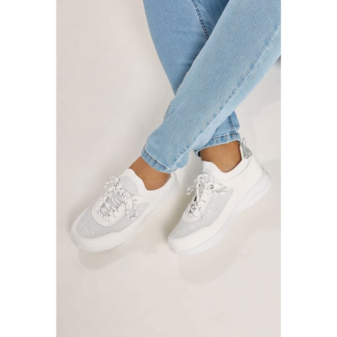 Yours Witte Gebreide Sneakers In Extra Brede Eeepasvormsize 41EEE