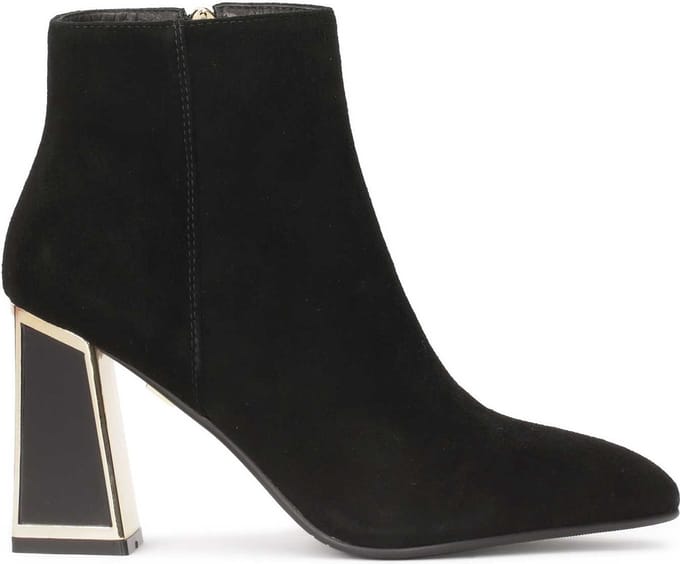Suede boots with shiny heel