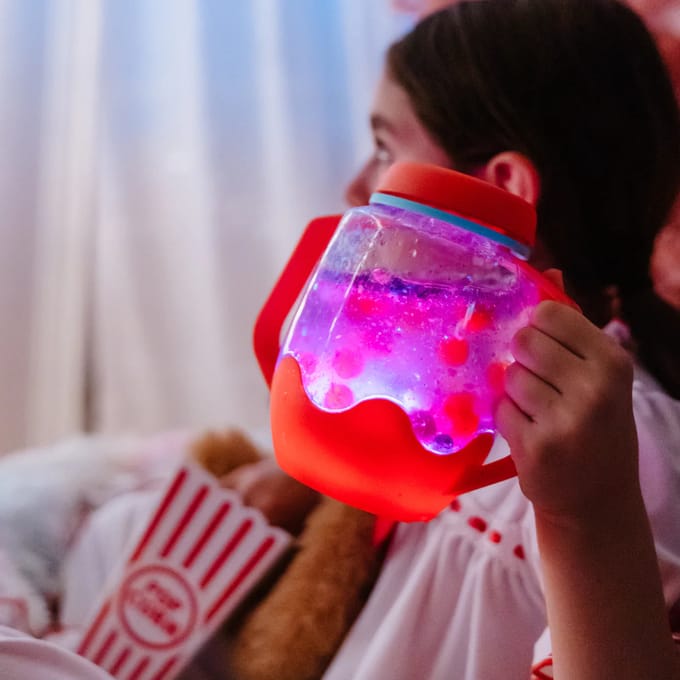 Glo Pals sensory play jar rood 18 mnd+