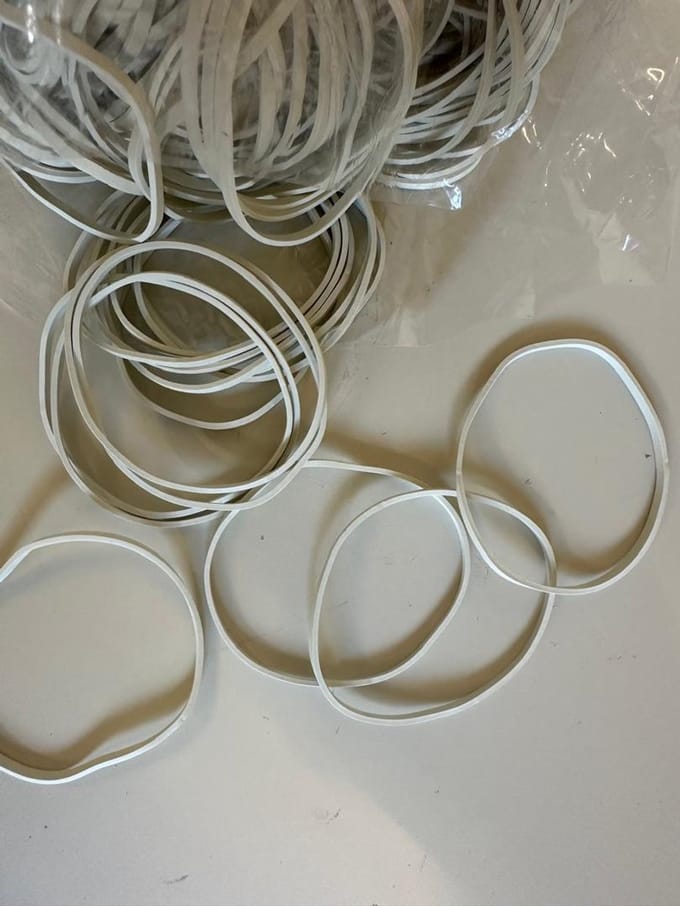 Elastieken 3 mm x 60 mm - Wit- doos van 1000 g
