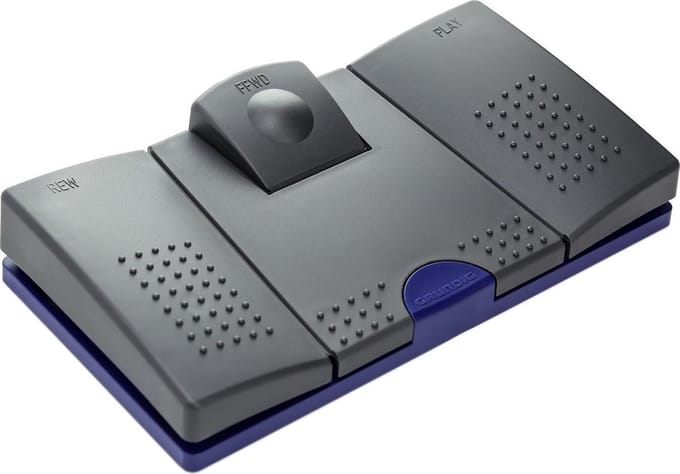 Grundig GZT5400 Voetschakelaar 540 - 3-Posities - USB aansluiting - Zwart
