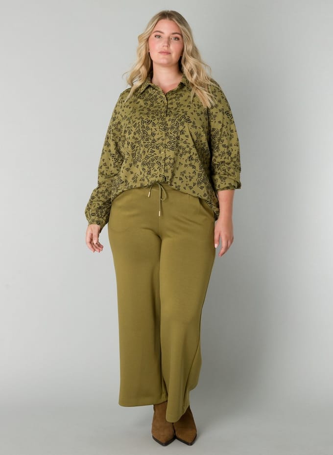 YEST CURVE Vedita Essential Tops - Avocado Green/Black - maat 2(50)