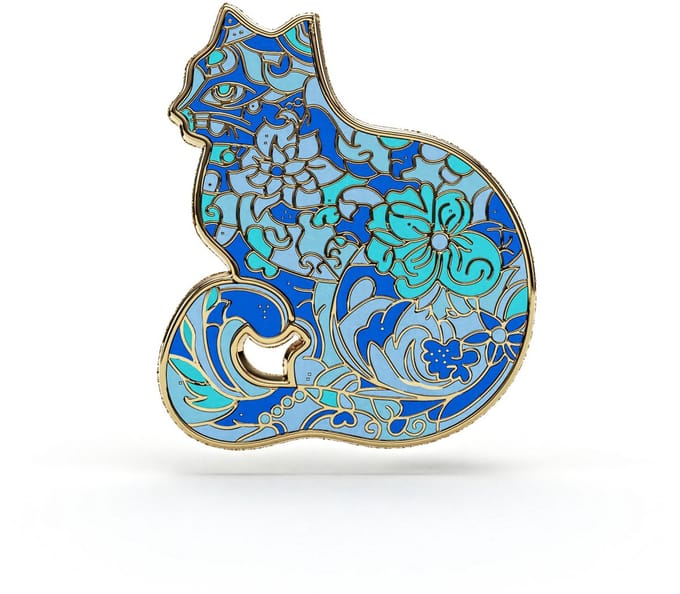 PINETS - Pin - Blauwe Kat met Bloemen - Hard Enamel - Gietmetaal