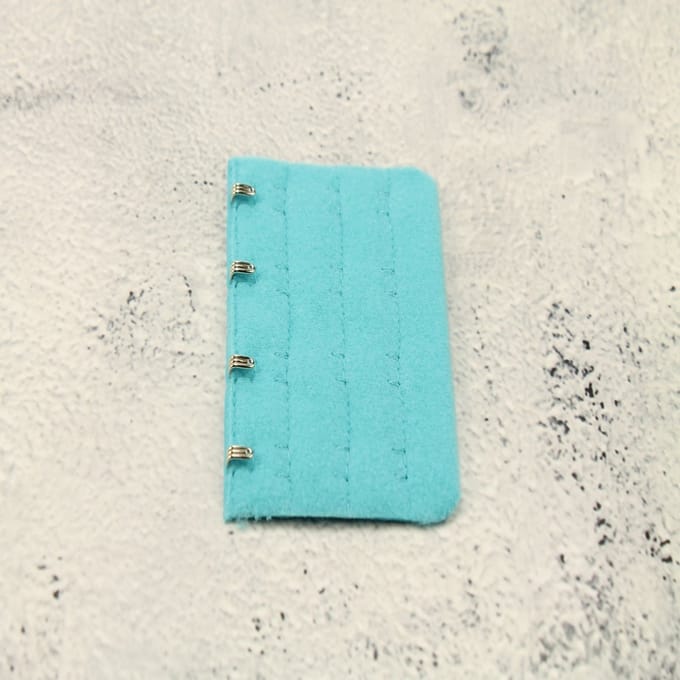 Beha Verlenger 4 Haaks Licht Blauw (per stuk)