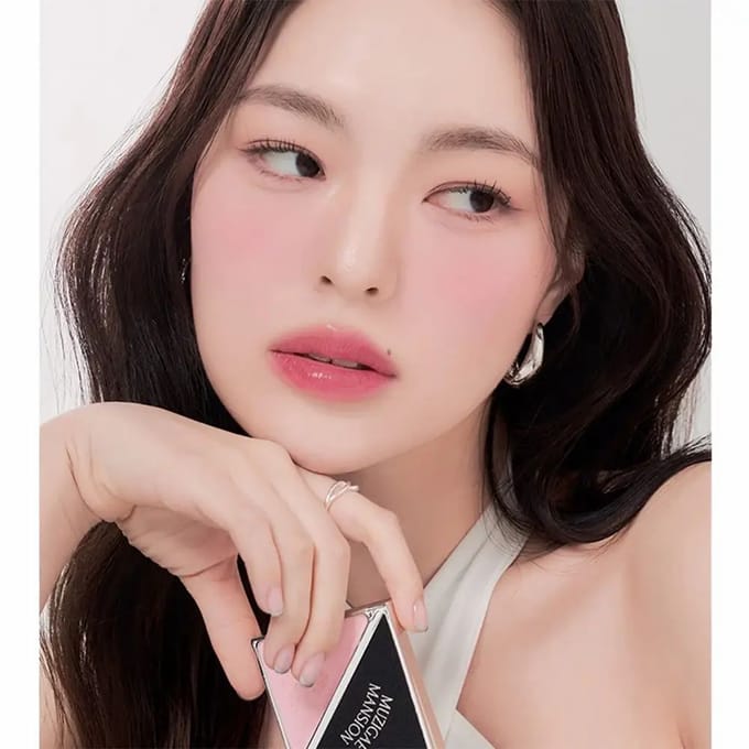 MUZIGAE MANSION Fitting Blush 02 Kinda – Zijdezachte poederblush 5 Poeder