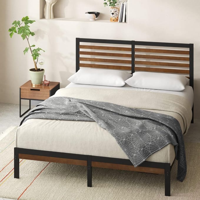 Kingsize Bedframe 160x200 cm - Metaal en Bamboe - Industrieel Design