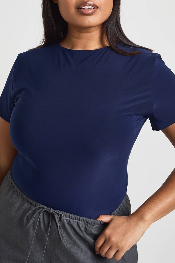 boohoo Dames Plus Dubbele Laag Slinky Aansluitende Bodysuit | Marineblauw | Maat: 48