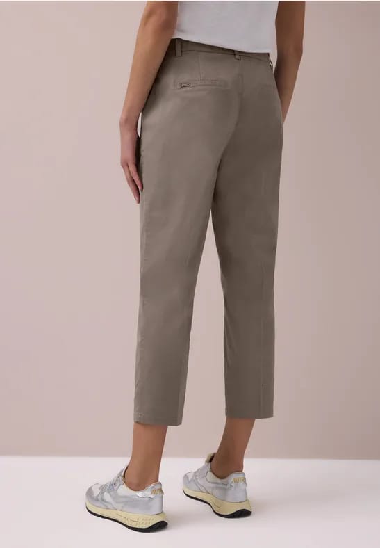 Casual fit chino's in een zachte stof