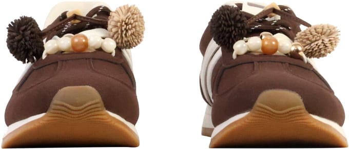 Sneakers met veters