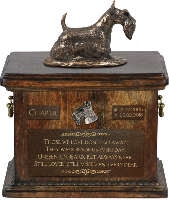 Urn voor hondenas met beeldje van Scottish Terrier of Aberdeen Terrier