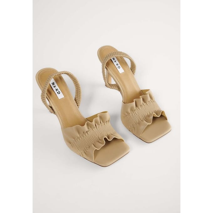 NA-KD Ruffled Vrouwen Sandalen - 36 - Beige