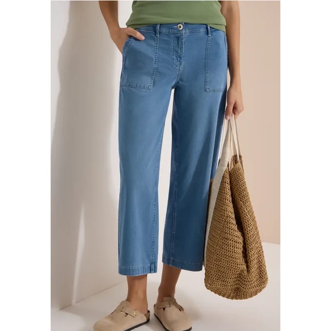 High Waist Wide Leg jeans in Loose Fit