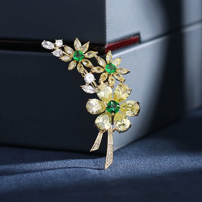 Zilver Broche met Geel Kristal