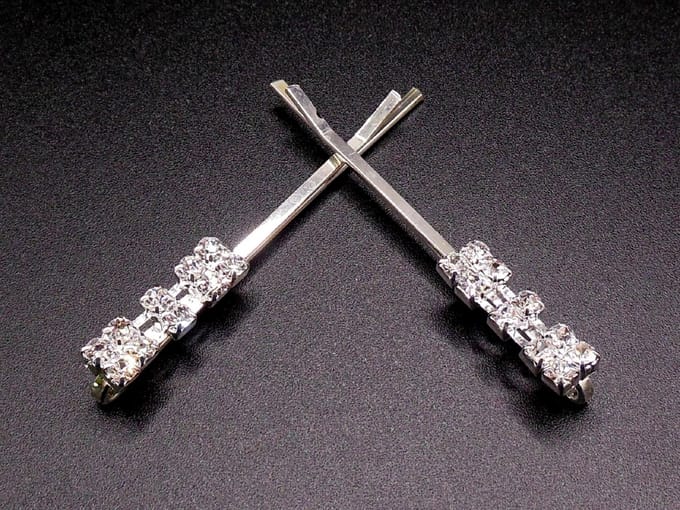 Haarpinnen met strass vierkantjes