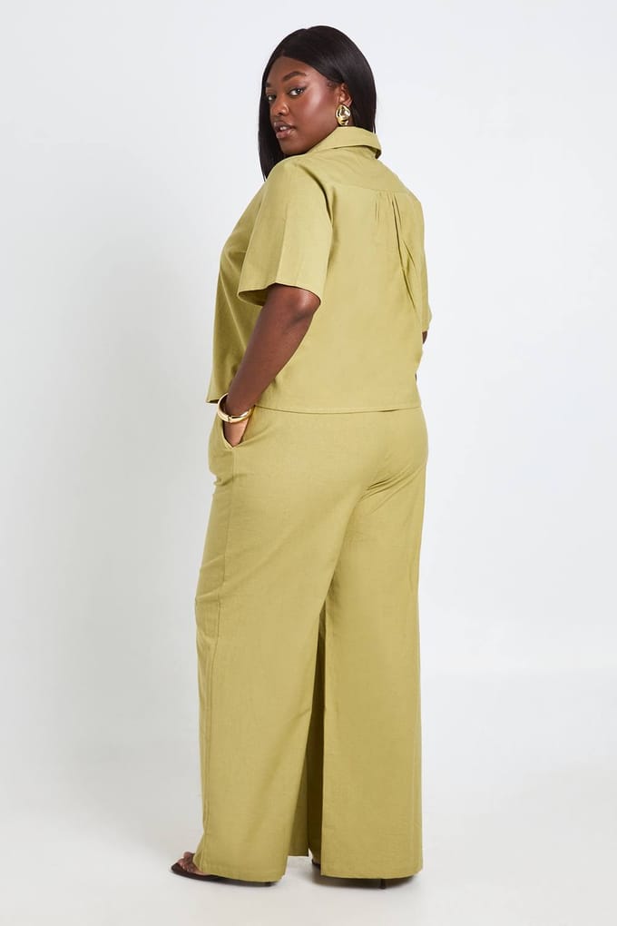 boohoo Dames Plus Linnen Boxy Korte Mouw Overhemd | Pistache | Maat: 44