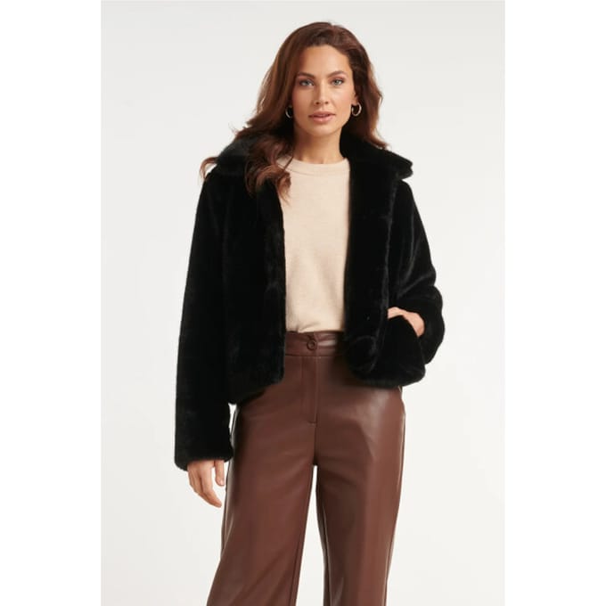 Smashed Lemon Korte faux fur jas met kraag |