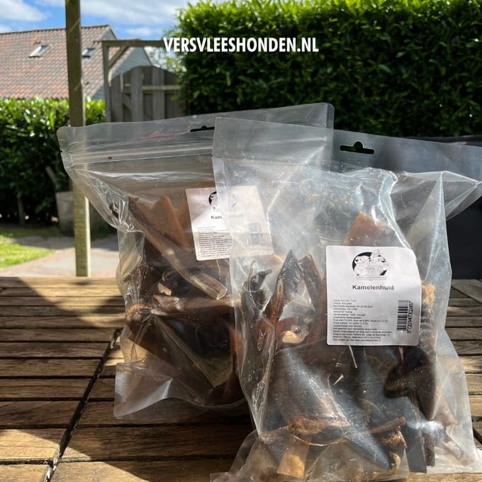 Kamelenhuid - 1000 gram - versvleeshonden.nl - Kamelen huid