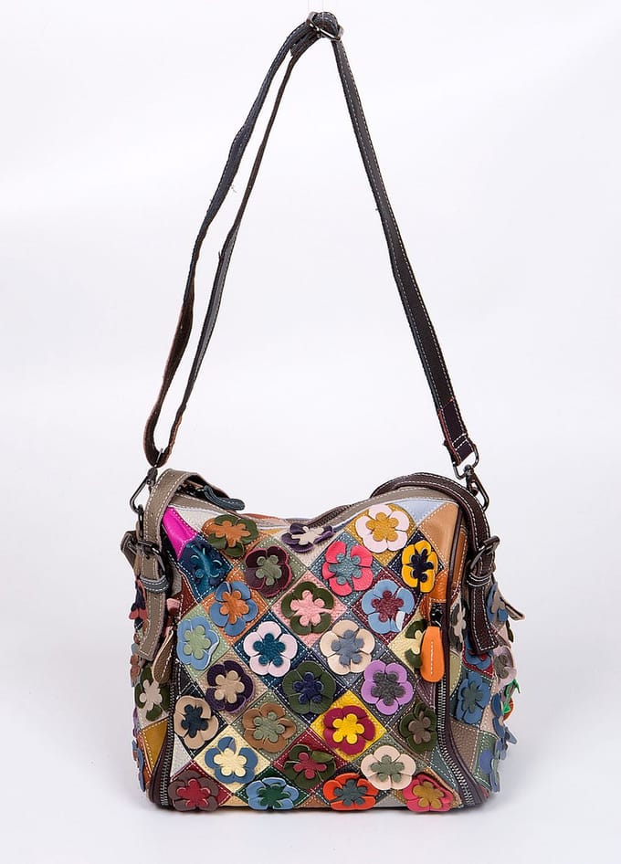 Boho Ibiza tas van patchwork stukjes leer model "Ebysos" by Viabologna.nl