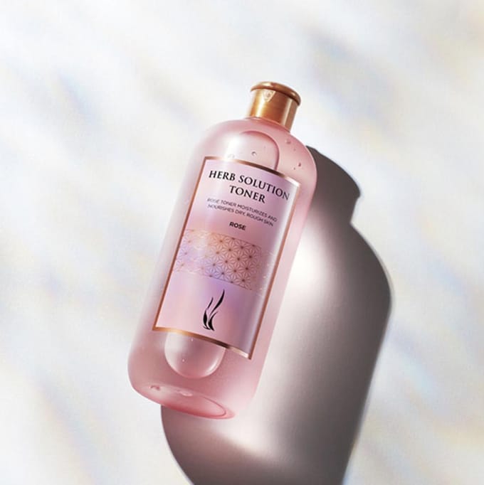 AHC Kruidenoplossing Toner (Rozentoner) 500 ml white