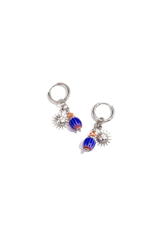 Sun Happy Charm oorbellen zilveren kleur