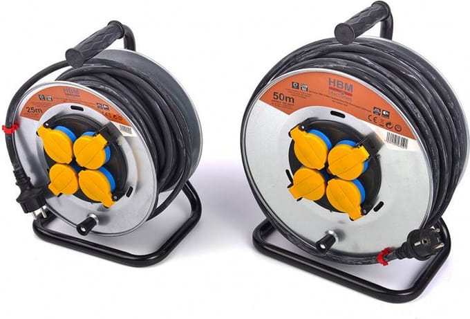 HBM 25 meter spatwaterdichte IP44 stroomhaspel 3 x 1,5 mm