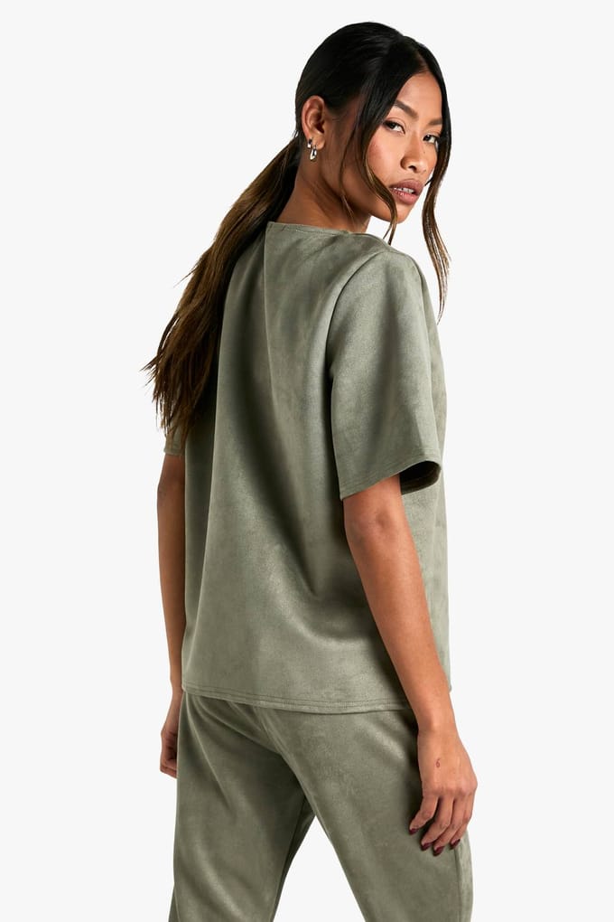 boohoo Dames Suede Oversized Fit met Schoudervulling T-Shirt | Kaki | Maat: 38