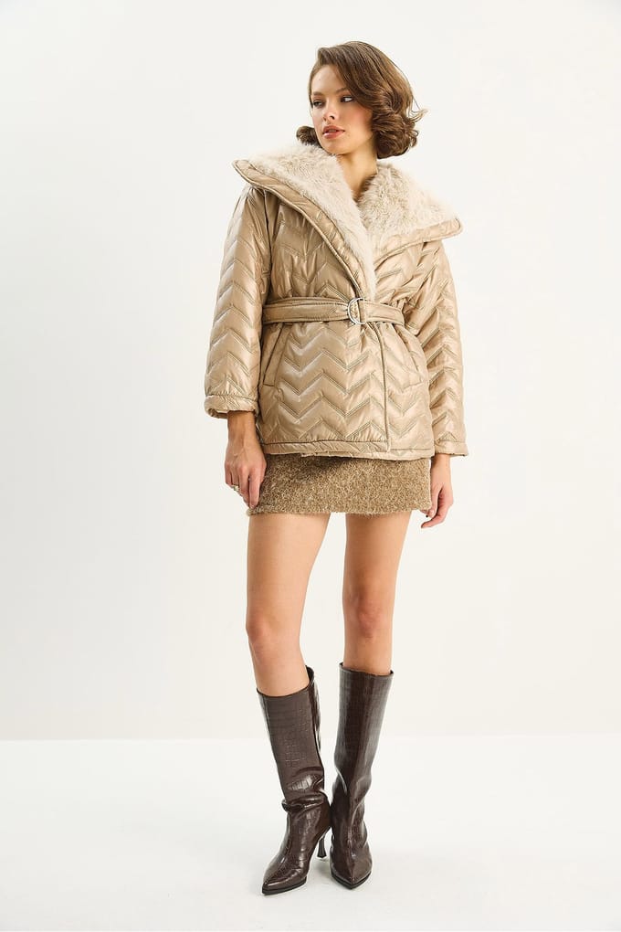 Hoofddoek Faux Fur Gedetailleerde Jas