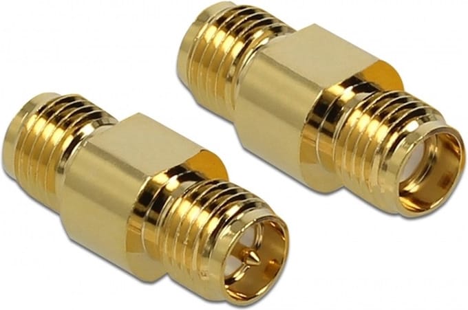 RP-SMA (v) - SMA (v) adapter - 50 Ohm / 10 GHz