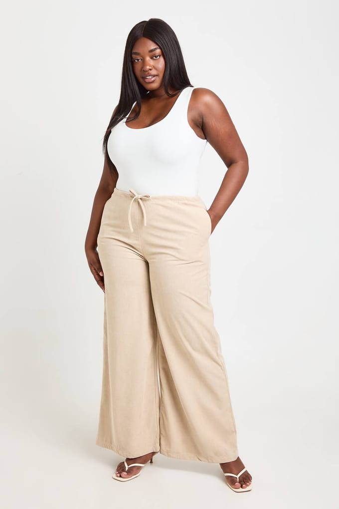 boohoo Dames Plus Ribfluwelen Wijde Pijpenbroek | Steen | Maat: 54