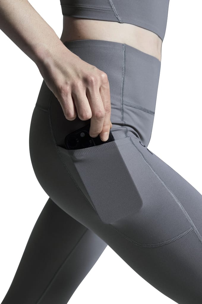 On Studio Tights 7/8 1 W Rock Maat: M | Sportleggings Outlet | Dames | Grijs