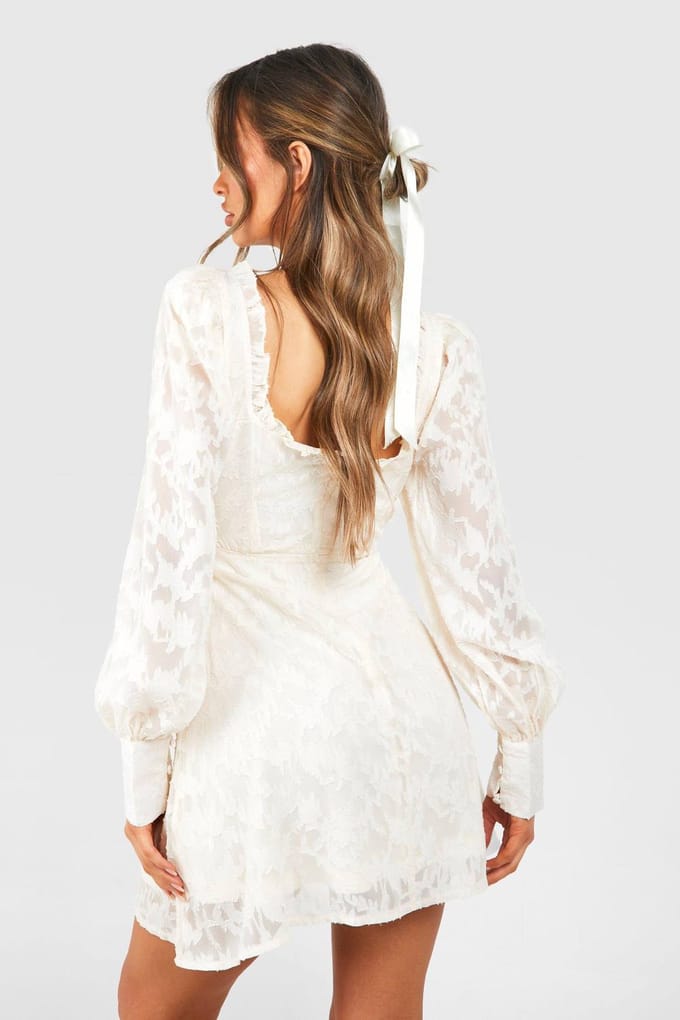 boohoo Dames Textured Corset Milkmaid Mini Dress | Creme | Maat: 46