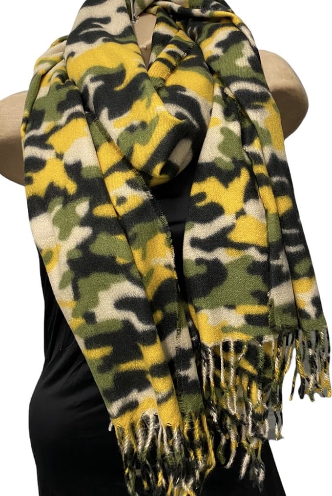 Sjaal herfst/winter met legerprint geel/groen
