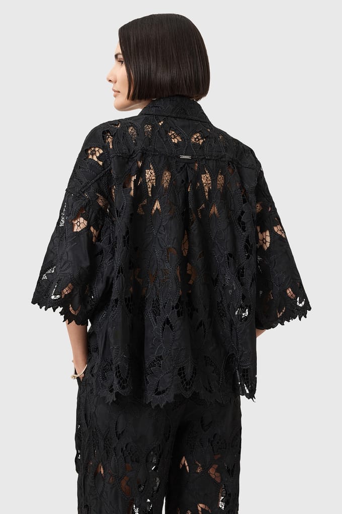 AllSaints Charli Emb Shirt Black Größe: 2 | Ausgestellte Hosen Outlet | Damen | Schwarz