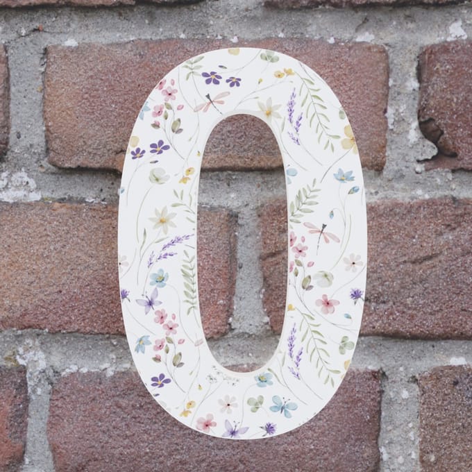 Huisnummer Arial 0 wit met bloemen - Maat: Groot (20 cm) - zelfklevend - Huisnummerbord