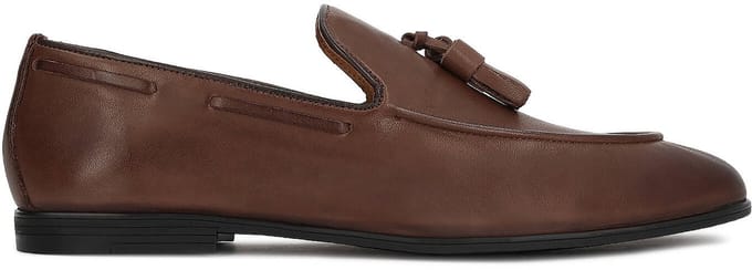 Brown leather loafers with hooks and nautical ties