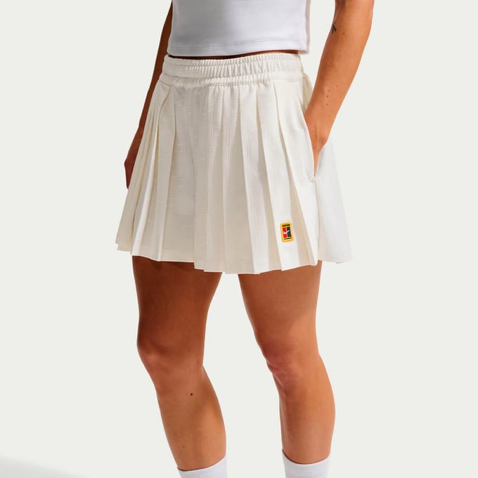 Nike Court Dri-Fit High Rise  Shorts Dames-crème
