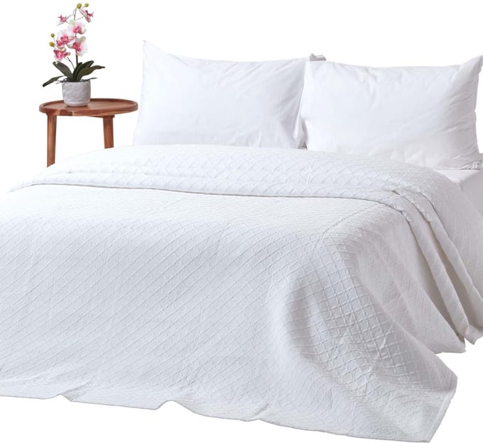 Homescapes Witte Diamant Sprei 260 x 260 cm