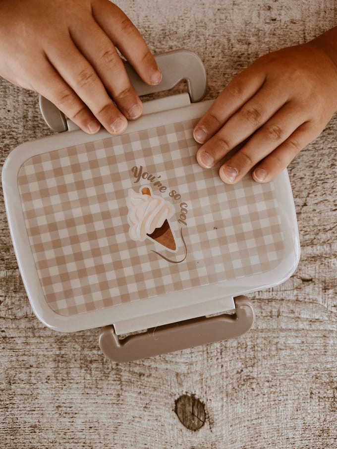 Mrs Ertha Bentobox / brooddoos met indeling - 15x12x5cm - Soft Squares