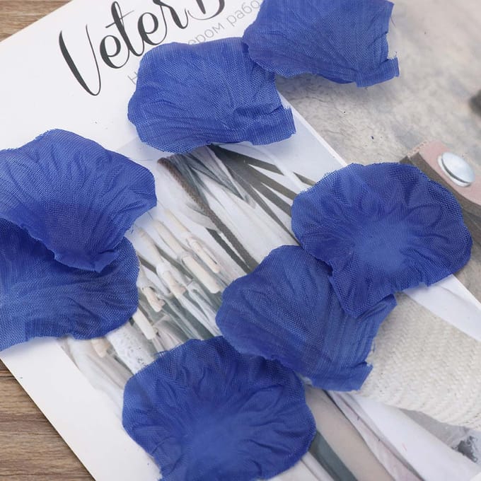 1000 stuks Zijdebloemblaadjes Simulatie Rozenblad voor Bruiloft Tafeldecoratie (Diepblauw) blue