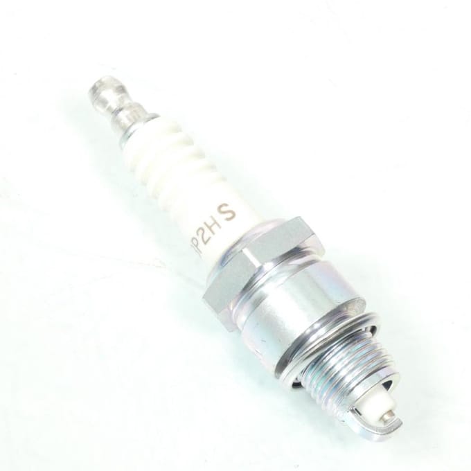 Bougie d'allumage NGK pour Auto BP2HS / 7926 Neuf