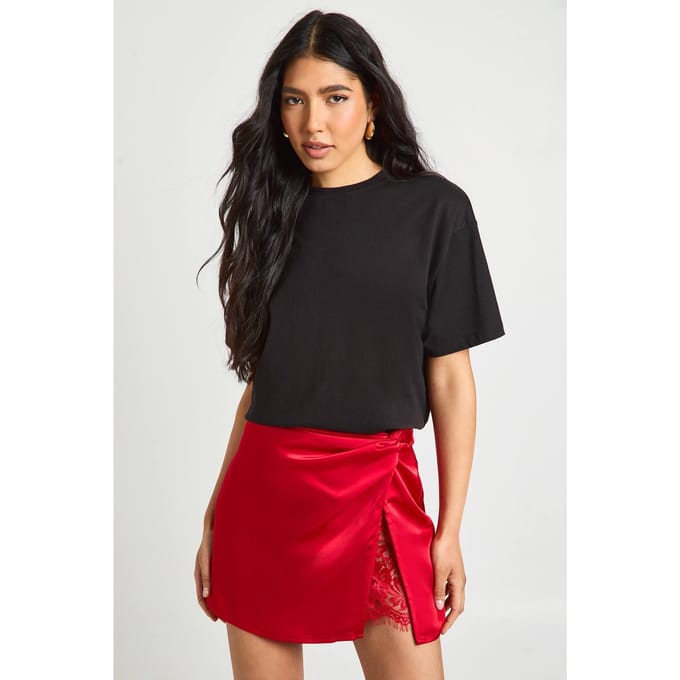 boohoo Dames Lange Kanten Insert Satijnen Mini Rok | Red | Maat: 8