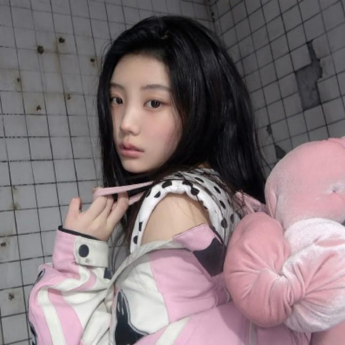 ILLIT - [MAMIHLAPINATAPAI] 4e Mini Album PAW PAW Wonhee