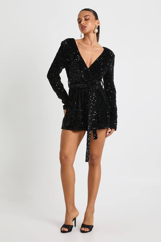 boohoo Dames Fluwelen Pailletten Wrap Playsuit | Black | Maat: 8