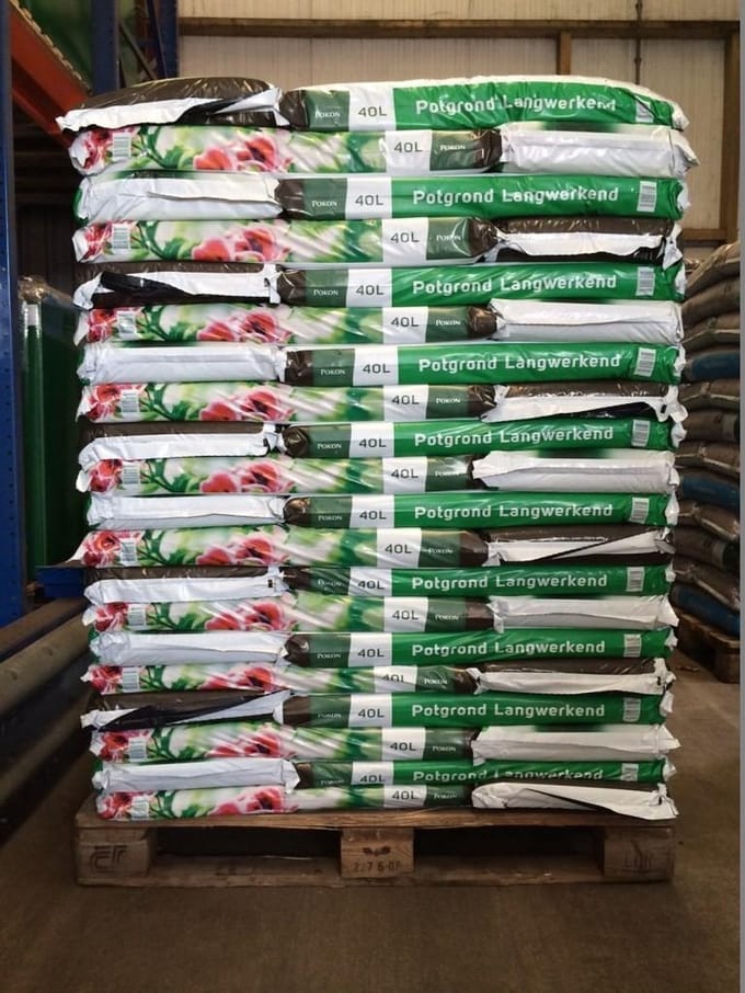 Pallet Potgrond langwerkend 2.400 liter Pokon