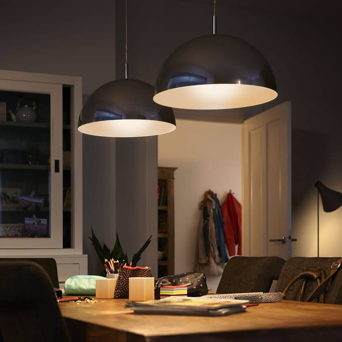 Philips LED spot Ultra Efficient A60 2.3W/827 (40W) Clear 3-pack E27